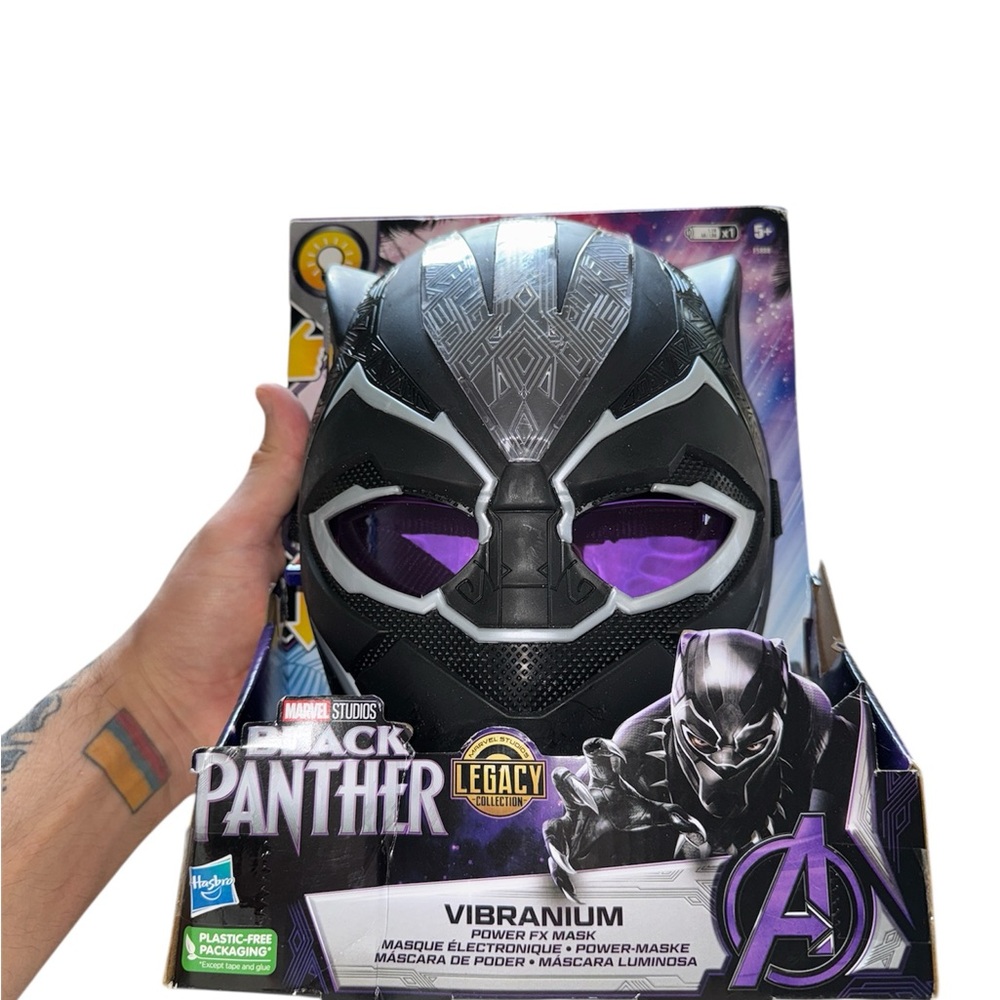 Black Panther Vibranium Power FX Mask